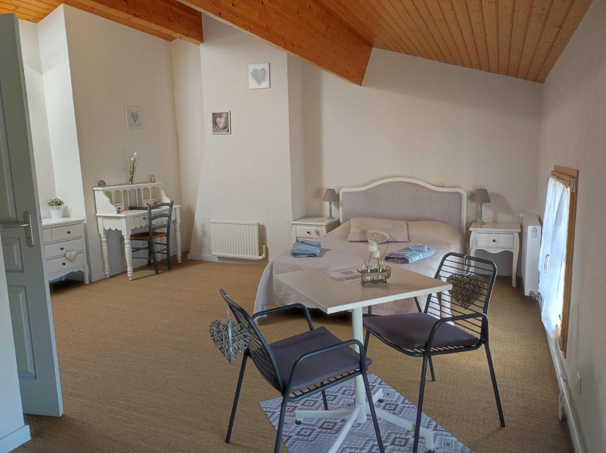 Bed and Breakfast Les Chenets Chenay  Exterior foto