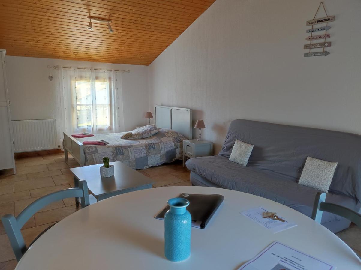 Bed and Breakfast Les Chenets Chenay  Exterior foto