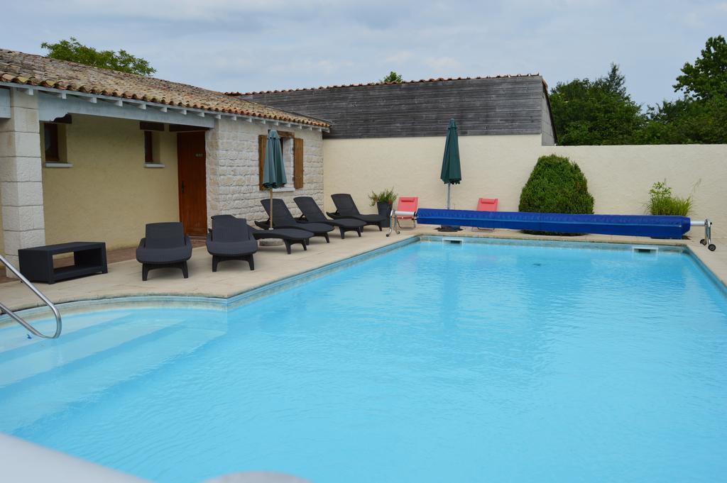 Bed and Breakfast Les Chenets Chenay  Exterior foto